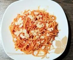 Spaghetti Mit Tomatensosse Rezept In 2020 Rezepte Spaghetti Mit Tomatensosse Hauptgerichte Mit Fleisch