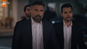 Eşkiya dünyaya hükümdar olmaz peker karakteri. Sedat Peker Oktay Kaynarca Yi Aramisti Yeni Bolumde O Karakter Yer Almadi Kronos News Bagimsiz Haber Sitesi