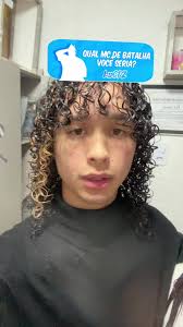 Batalha de MCs com a Vó: Humor e Confusões