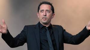 Capable d'étonner, attendrir, décortiquer et pointer du doigt nos petits travers avec une telle acuité qu'on cède au rire, voire aux larmes d'en rire. Gad Elmaleh Encore Accuse De Plagiat