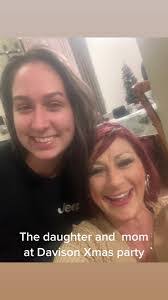 Melinda Davison's Instagram, Twitter & Facebook