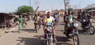 Igboho told bbc pidgin that two people died and several others were still missing after the raid in the soka area. Sunday Igboho Storms Igangan Over Killings And Attacks Latest Breaking News In Nigeria Today Headlines All Nigerian Newspapers