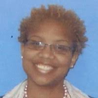 Davina Warren's Instagram, Twitter & Facebook