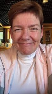 Nikki Mcelroy's Instagram, Twitter & Facebook