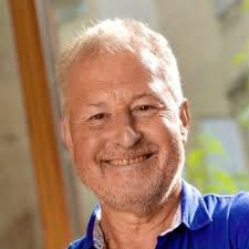 Georges Blanc , notre « Best in Bresse »,le bressan de tous les Bressans de  l'année de ACADEMIE DE LA BRESSE , vient de perdre une étoile après 44  années consécutives de