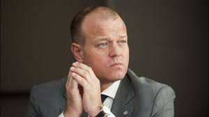 Van lancker from belgium is not ranked in the football coach world ranking of this week (08 mar 2021). Uplace Zwemt Ondanks Verlies Nog Steeds In Het Geld De Tijd