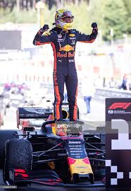 Die geweldige race wagens met de prachtige kleuren voor een goedkope prijs! Race Winner Max Verstappen Of Netherlands And Red Competicion De Red Bull Fotos De Autos Fondos De Pantalla De Coches