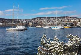 The first project of pastor ernst sieber's sozialwerke pfarrer sieber for homeless people started at helvetiaplatz in winter 1963. Zurich ElveÅ£ia Vedere OraÈ™ Lacul Zurich Pe Malul Lacului ZÄƒpadÄƒ Alb IarnÄƒ Timp De Iarna Deal Pikist