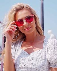 Terra Hess's Instagram, Twitter & Facebook