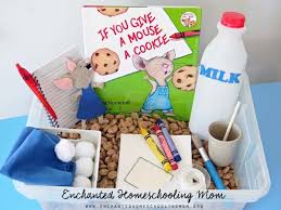 If You Give A Mouse A Cookie Felt Mouse Tutorial Preschool Activities Book Baskets Preschool Literacy