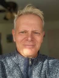 Peter Sacks's Instagram, Twitter & Facebook