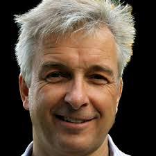 Esther Schindler's Instagram, Twitter & Facebook