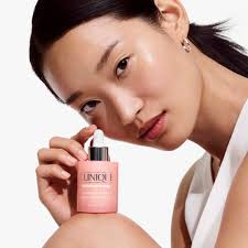 The first ever serum in Clinique's most-love Moisture Surge range has  arrived ✨ And the hype is REAL! This glow serum exfoliates, hydrates and  brightens the look of skin for an instant