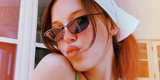 Manila, philippines — hollywood actress millie bobby brown's camp fired back at tiktok star hunter ecimovic after saying that he groomed. Millie Bobby Brown S Bikini Outfit Is The Ultimate Summer 2021 Vibe