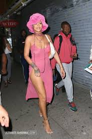 Rihanna in a photoshoot for vogue italia magazine 2021. Rihanna Gallery On Twitter June 23 2021 Rihanna Heading To Barcade New York
