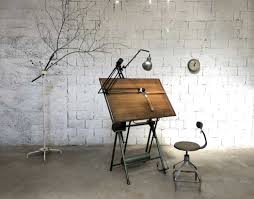Les tables d'appoint naïve sont disponibles en trois tailles et formes différentes.‎. Ancienne Table D Architecte Heliothite