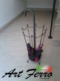 Geniale Portaombrelli In Ferro Battuto Che Ricalca Nelle Forme Un Ulteriore Ombrello Ombrello Portaombrelli Umbrell Con Immagini Portaombrelli Ombrelli Idee Per La Casa