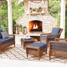 When perusing patio ideas, keep in mind that people use them for different things, like entertaining, relaxing or outdoor activities. B8epcyxs Kyxcm