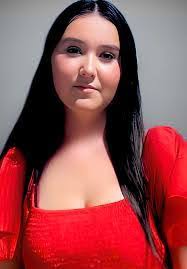 Janis Keyes's Instagram, Twitter & Facebook