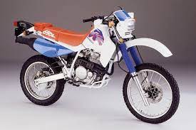 It combines the rfvc engine from the proven nx650 dominator dual sport with. 17 Honda Xr 650 L Ideen Motorrad Honda Motorrader Cafe Racer Motorrader