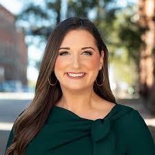 SIGNING OFF 🎤 ✌🏼 I'm going to keep this short and sweet for now. I have  some bittersweet news to share with all of you. After 11 years in the  business, including