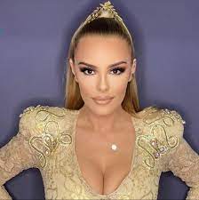 Anxhela peristeri represents albania at the eurovision song contest 2021 in the netherlands with the song karma. Albaniens Beitrag Fur Den Esc 2021 Karma Von Anxhela Peristeri Esc Kompakt