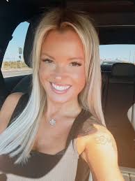 I can do all things through IBE, who strengthens me ✨ 1. How my client came  to me from a previous stylist 2. How my client came back from a corrective  appointment