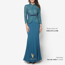 Includes raya's classic red cape, inspired by the film. Vercato Raya 2017 With Baju Kurung Moden Kurung Lace Jubah Dress Online More Baju Kebaya Designs Coming Up Soon In The Next Raya 2016 Collection