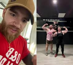 #dúo con @_ben_huffman_ #fyp esperen , que? #fyp #parati #gym #gymgains  #entrenamientoencasa #entrenamiento #entrenamientomilitar #workout  #motivaciongym #gymbro #fypp