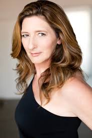 Beth Lane's Instagram, Twitter & Facebook