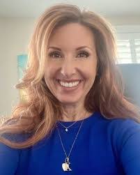 Shellie Sanchez's Instagram, Twitter & Facebook