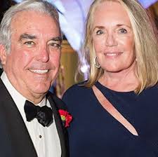 Cocoanuts holds its tradition rousing New Year's Eve bash