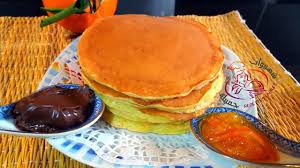 بان كيك سريع وشهي بالبرتقال Pancake Rapide Facile Et Pas Cher Food Breakfast Pancakes