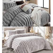 Although luxurious and upscale looking, you can throw this sherpa style bedding right into the washing machine. ÙÙŠ Ø§Ù„Ø§Ø¹Ù„Ù‰ Ù…Ø±Ù…ÙˆÙ‚ Ø®Ø±ÙˆÙ Ugg Bed Sheets Review Cabuildingbridges Org