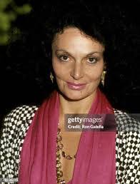 Diane Fay's Instagram, Twitter & Facebook