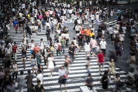 Tokyo Crowd Motion Blur On Large Crowd At The Famous Shibuya Crossing In The Ja Affiliate Blur Large African American News Native American Issues Tokyo