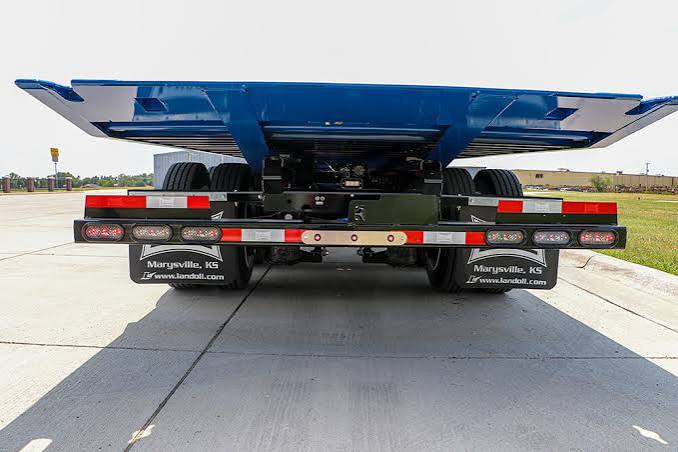 Landoll 329A Trailer