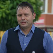 Oug 59/2017 a produs discriminări majore între militarii pensionați în perioade diferite prin eliminarea actualizării pensiilor militare cu creșterile soldelor de grad și de funcție ale militarilor în activitate, actualizare care elimina diferențele între pensionarii de vârste diferite. Asociatia Admar Apararea Drepturilor Militarilor Activi Si In Rezerva Posts Facebook