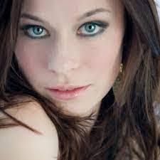 Tabatha Gill's Instagram, Twitter & Facebook