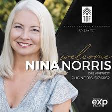 Nina Norris's Instagram, Twitter & Facebook