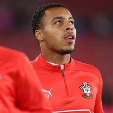 🚨📊 A solid defensive display from Ryan Manning today in Ireland's 1-0  loss to Portugal. Here are his stats: ⬇️ • 90 Minutes • 94% Pass Accuracy  (17/18) • 2/2 Accurate Long Balls • 3 Tackles • 4 Clearances • 2  Interceptions • 5 Recoveries • 4/6 ...