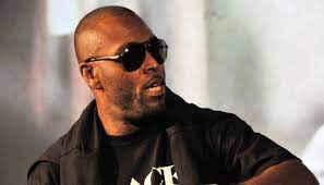 Black rob, whose real name is robert ross, became famous for his 2000 hit single whoa! the rapper was formerly signed to bad boy. U72vgyvwbhpcim