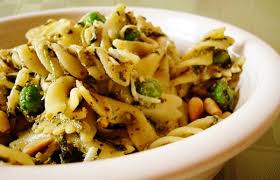 But the problem with pasta salad is that it tends to get drier and less flavorful as the days go by. Pesto Pasta Salad With Peas And Parmesan Mel S Kitchen Cafe