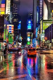 According to its official website, times square is now one of the most visited places in the world, with over 360,000 pedestrians daily — 66,000 between 7pm and 1am each night! Times Square At Night Wallpaper Iphone Wallpaper New York Wallpaper Nyc Times Square City Wallpaper