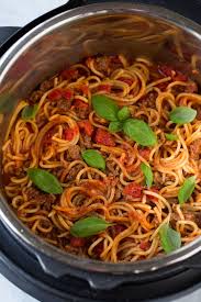 Break the spaghetti noodles and add it to the instant pot. Instant Pot Spaghetti Recipe Cooking Classy