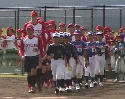 6 ft 3 in / 191 cm, weight: Monica Abbotts The Giant Of Japan Japan Softball League Fastpitch Forum