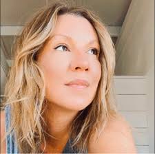 Lacy Mayfield's Instagram, Twitter & Facebook