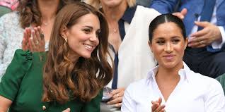 Meghan markle has already spilled the hacks she uses to get her signtaure strands. Meghan Markle And Kate Middleton Both Use This Natural Face Oil