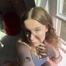 Baylee Daniels's Instagram, Twitter & Facebook