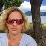 Ella Retter's Instagram, Twitter & Facebook